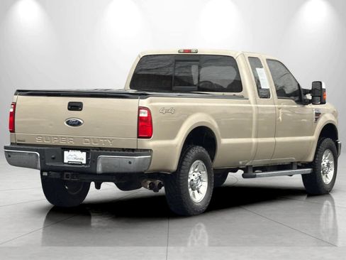 Used 2010 Ford F250 4x4 SuperCab Super Duty image 2
