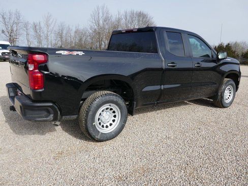 New 2026 Chevrolet Silverado 1500 W/T image 3