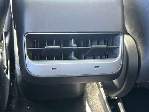Used 2023 Tesla Model 3 Standard Range image 21