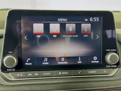 Used 2022 Nissan Rogue SV image 32