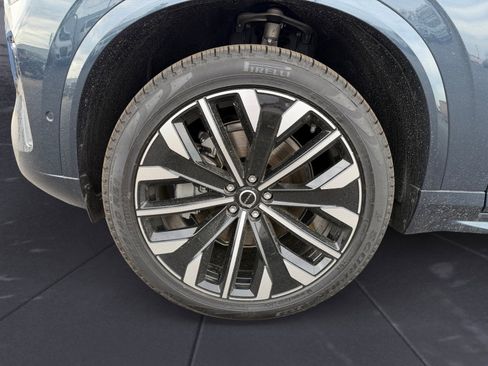 New 2026 Volvo XC90 B6 Plus image 14