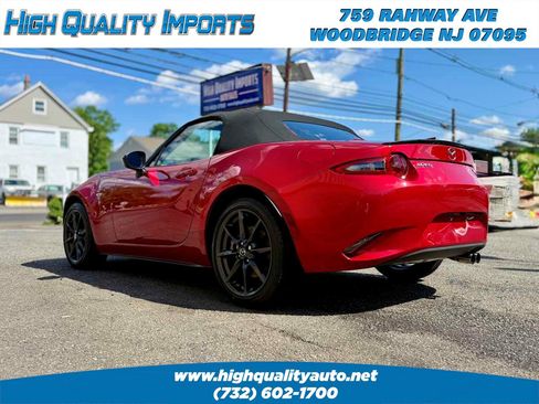 Used 2016 MAZDA MX-5 Miata Club RWD image 9