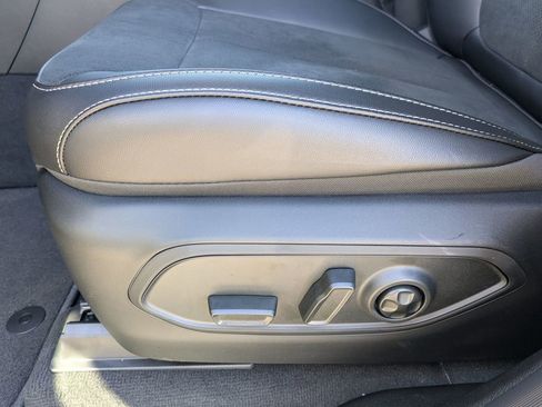 New 2025 Jeep Grand Cherokee L Altitude image 16