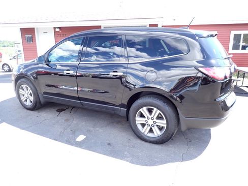 Used 2017 Chevrolet Traverse LT AWD/4WD image 5