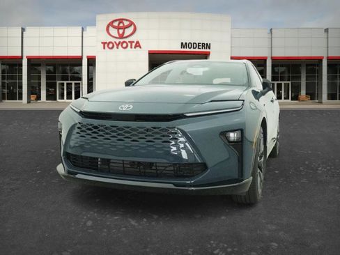 New 2026 Toyota Crown Signia AWD/4WD image 7