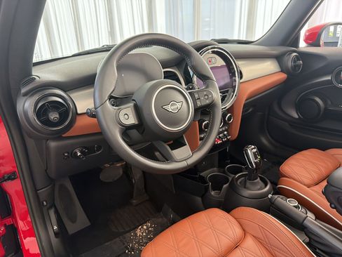 Used 2024 MINI Cooper S w/ Signature Upholstery Package FWD image 4