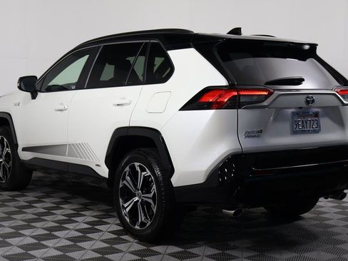 Used 2022 Toyota RAV4 XSE w/ Weather Package AWD/4WD image 6