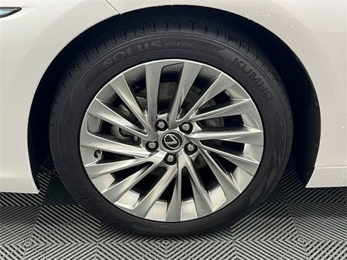 Used 2021 Lexus ES 350 Luxury image 23