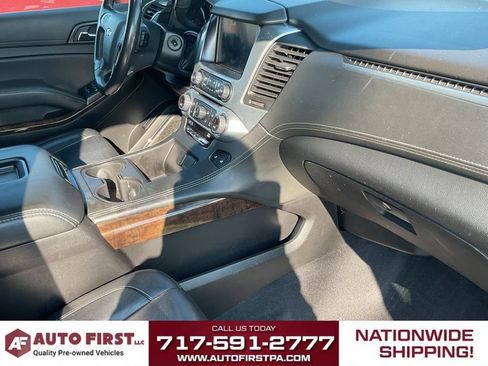 Used 2019 Chevrolet Suburban LT AWD/4WD image 19