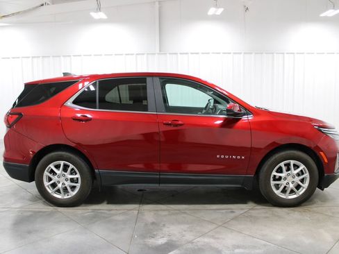 Used 2023 Chevrolet Equinox LT image 11
