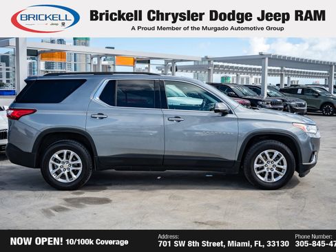 Used 2020 Chevrolet Traverse LT image 4