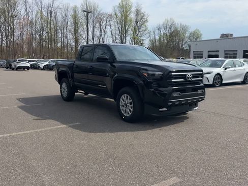New 2026 Toyota Tacoma SR5 AWD/4WD image 2