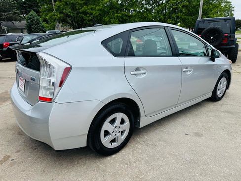 Used 2010 Toyota Prius FWD image 3
