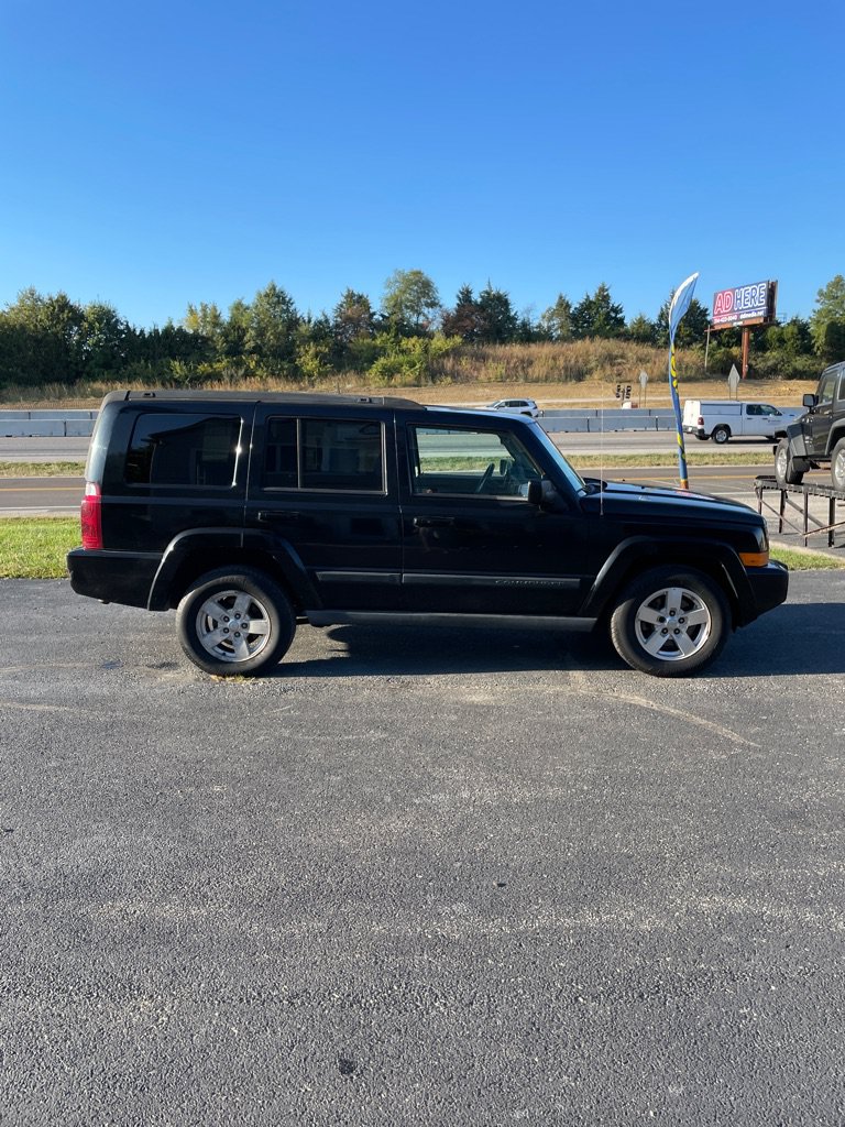 Used 2007 Jeep Commander Sport AWD/4WD image 6