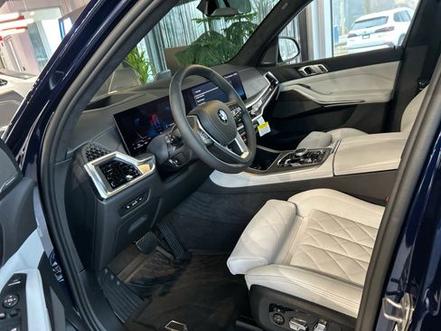 New 2026 BMW X5 xDrive40i w/ Premium Package image 7