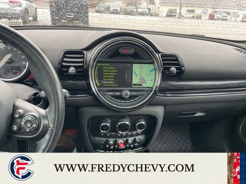 Used 2017 MINI Cooper Clubman S image 16
