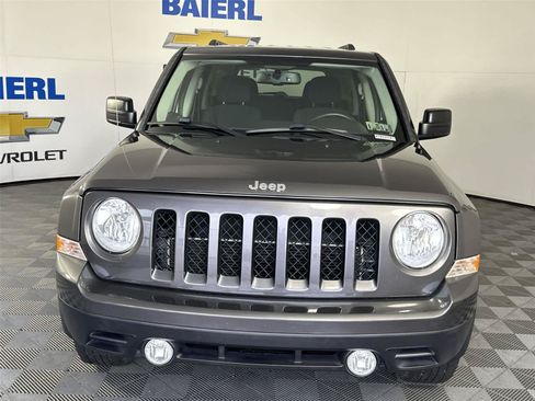 Used 2016 Jeep Patriot Latitude AWD/4WD image 8