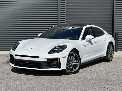 New 2026 Porsche Panamera 4 image 1