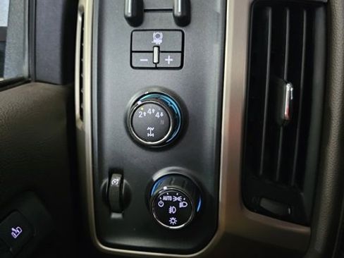 Used 2017 GMC Sierra 2500 Denali w/ Duramax Plus Package image 29