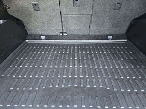 Used 2019 Toyota 4Runner SR5 AWD/4WD image 15