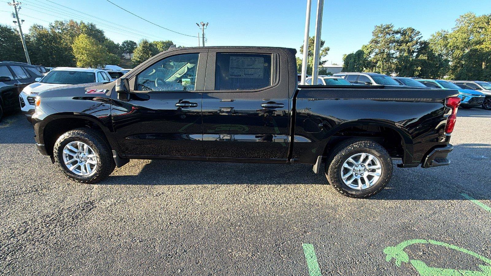 New 2026 Chevrolet Silverado 1500 RST w/ Convenience Package II AWD/4WD image 11