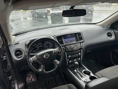 Used 2020 Nissan Pathfinder SV AWD/4WD image 4