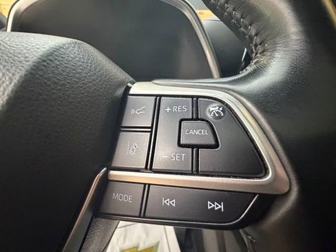 Used 2022 Toyota Highlander XSE AWD/4WD image 27