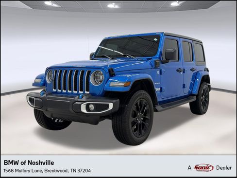 Used 2022 Jeep Wrangler Unlimited Sahara w/ Cold Weather Group AWD/4WD image 1