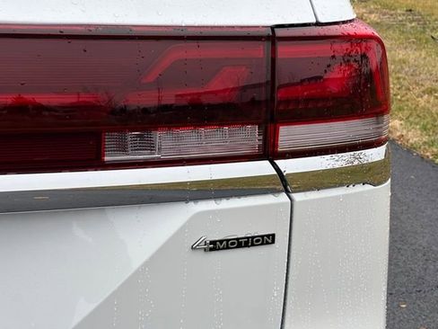 New 2026 Volkswagen Atlas SEL Premium R-Line image 16