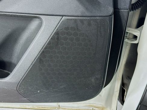 Used 2024 Nissan Pathfinder SV FWD image 18