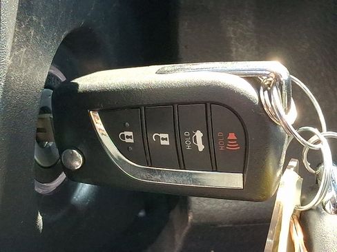 Used 2019 Toyota Camry LE FWD image 23