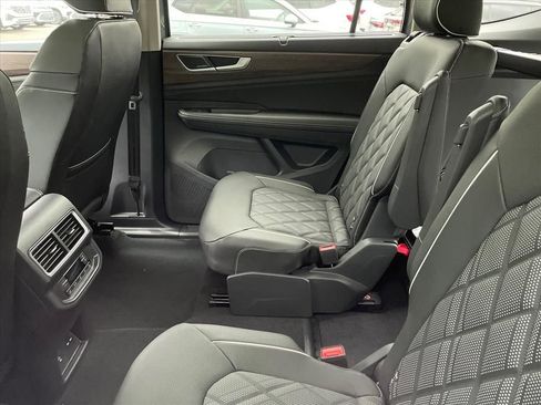 New 2026 Volkswagen Atlas SEL Premium R-Line AWD/4WD image 3