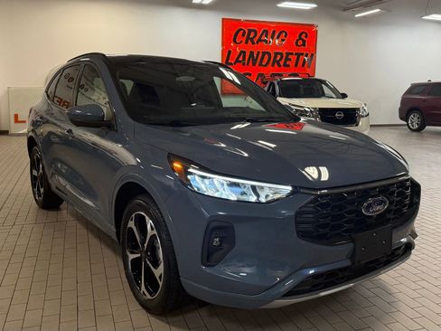 Used 2024 Ford Escape ST-Line Select w/ Tech Pack #2 AWD/4WD image 9