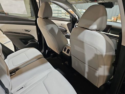 New 2026 Hyundai Tucson SEL image 11