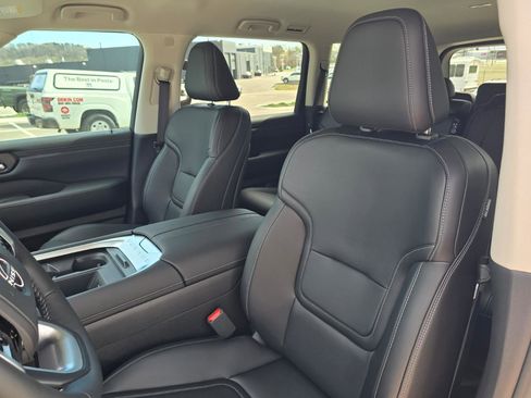 New 2026 Nissan Armada SV AWD/4WD image 13