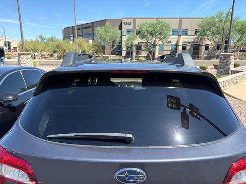 Used 2015 Subaru Outback 2.5i Premium AWD/4WD image 5