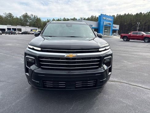 New 2026 Chevrolet Traverse High Country w/ LPO, Floor Liner Package image 8