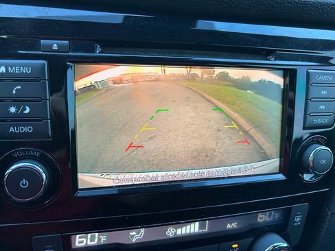 Used 2020 Nissan Rogue SV FWD image 26