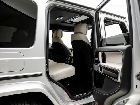 Used 2025 Mercedes-Benz G 63 AMG 4MATIC image 44