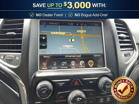 Used 2017 Jeep Grand Cherokee Trailhawk AWD/4WD image 25