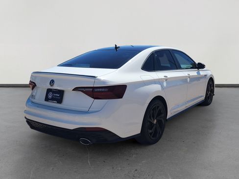 Used 2023 Volkswagen Jetta GLI Autobahn FWD image 5