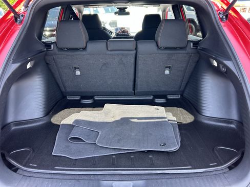 Certified 2025 Honda HR-V Sport image 12
