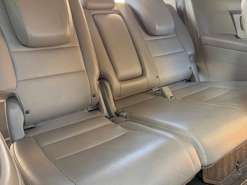 Used 2016 Honda Odyssey Touring image 32
