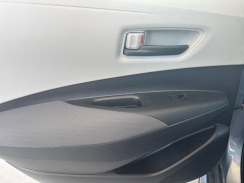 Used 2022 Toyota Corolla L image 6