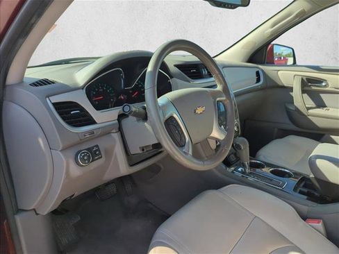 Used 2017 Chevrolet Traverse LT image 11