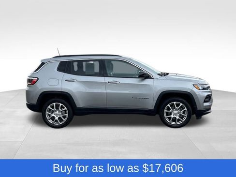 Used 2022 Jeep Compass Latitude image 6