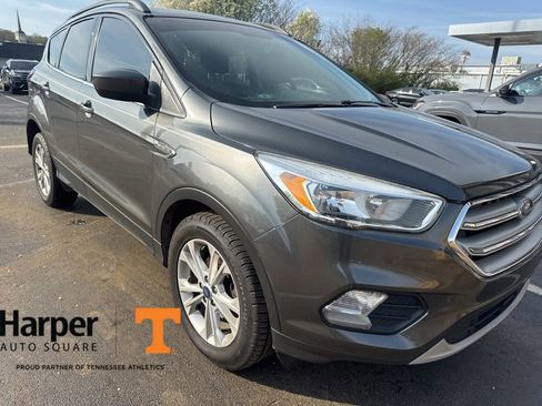 Used 2018 Ford Escape SE w/ SE Sync 3 Package image 7