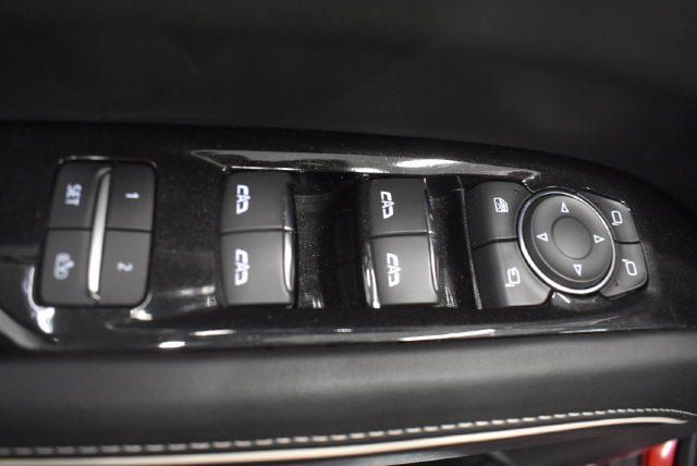 Used 2022 Cadillac Escalade Sport Platinum AWD/4WD image 21