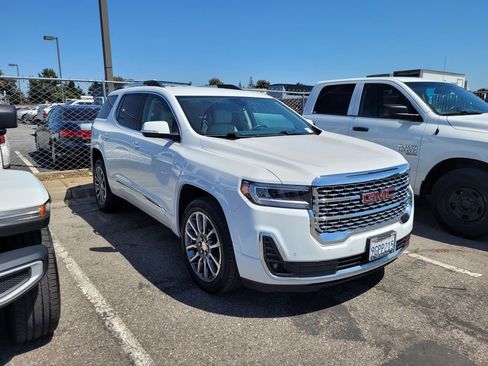 Used 2023 GMC Acadia Denali AWD/4WD image 3