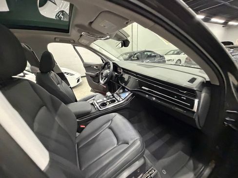Used 2020 Audi Q7 3.0T Prestige w/ Prestige Package AWD/4WD image 37